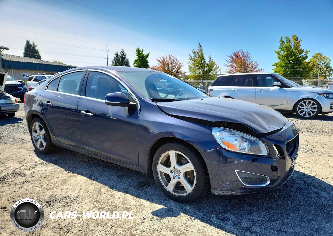 2013 Volvo S60 T5 VIN:YV1612FS2D2188889 - 4