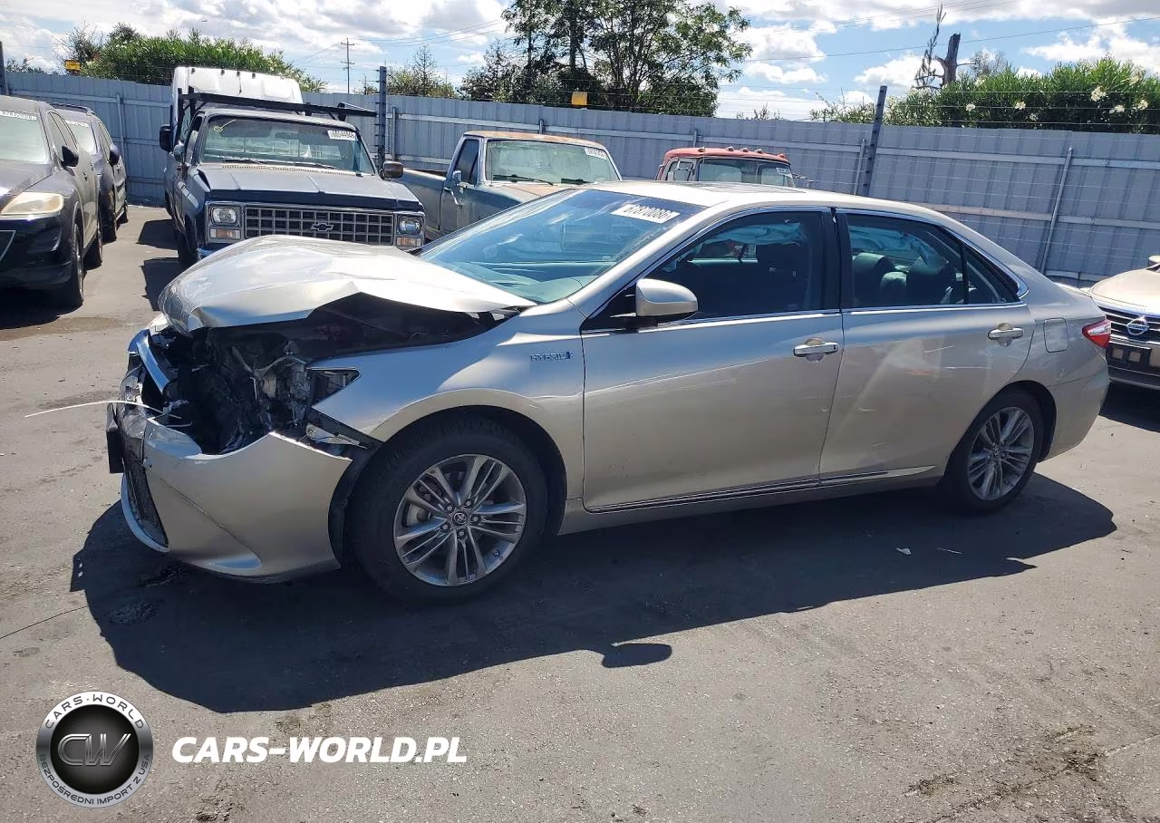 2017 Toyota Camry Hybrid Se