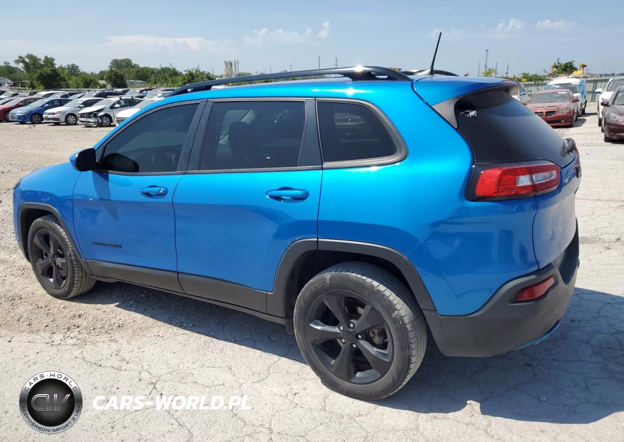 2018 Jeep Cherokee Latitude VIN:1C4PJLCB5JD538617 - 2