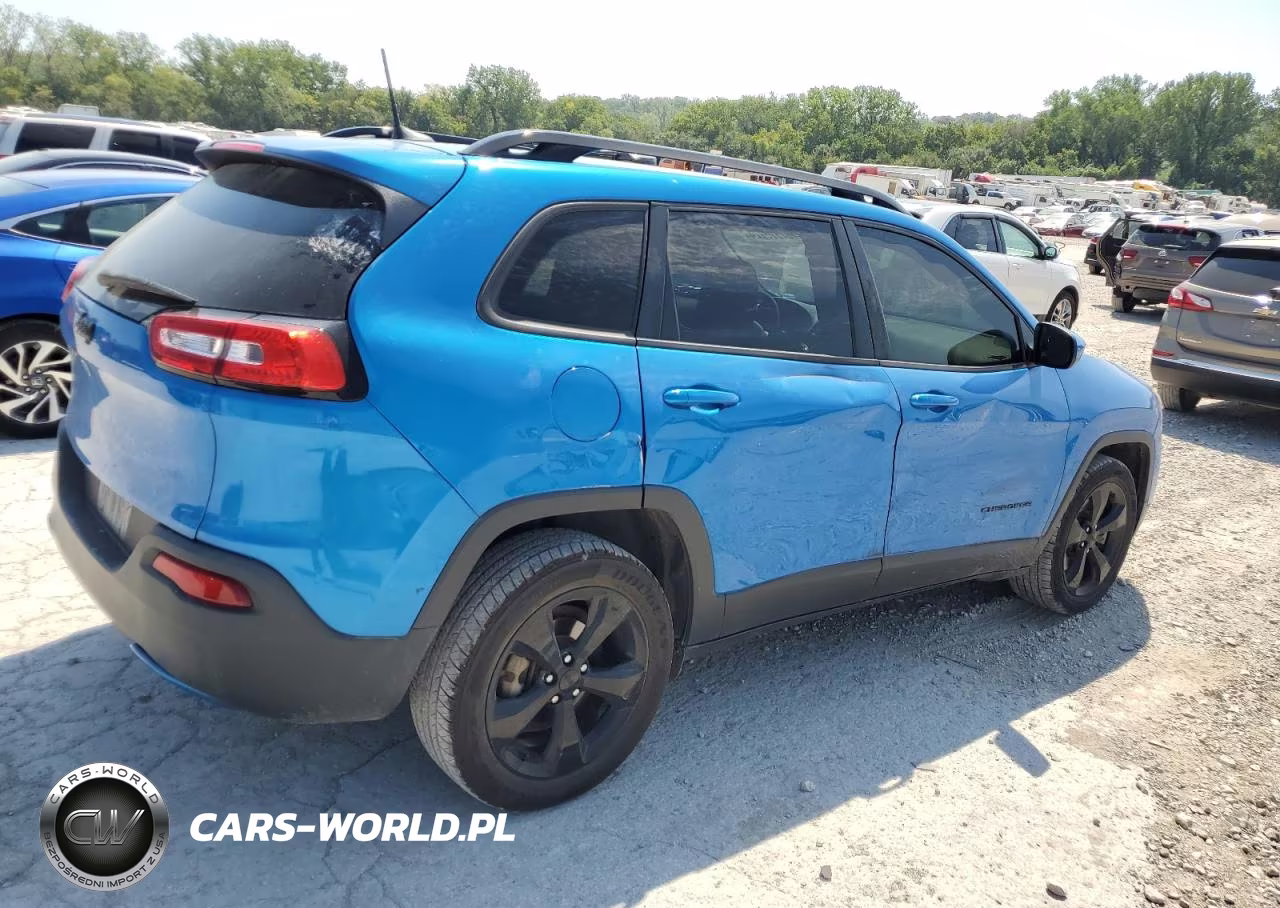 2018 Jeep Cherokee Latitude VIN:1C4PJLCB5JD538617 - 3