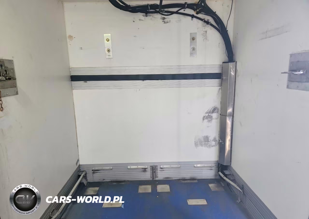 2020 Ford Transit T-350 VIN:1FDBW5Z89LKB40257 - 11