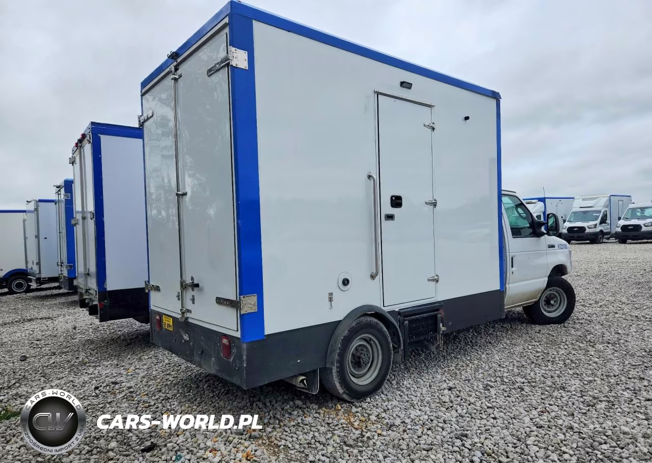 2023 Ford Econoline E350 Super Duty Cutaway Van VIN:1FDWE3FK0PDD18771 - 3