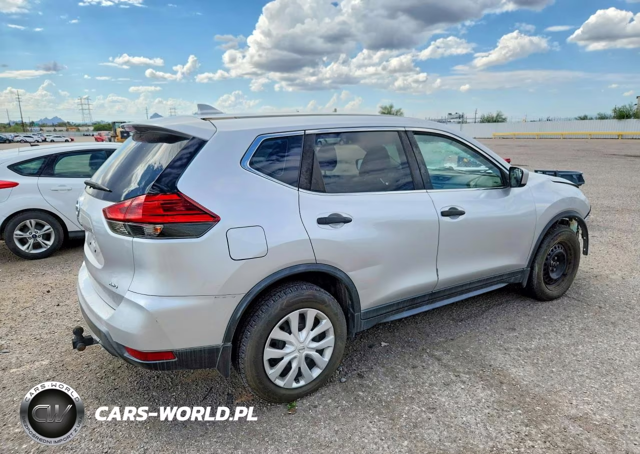 2017 Nissan Rogue S VIN:KNMAT2MV5HP578448 - 3