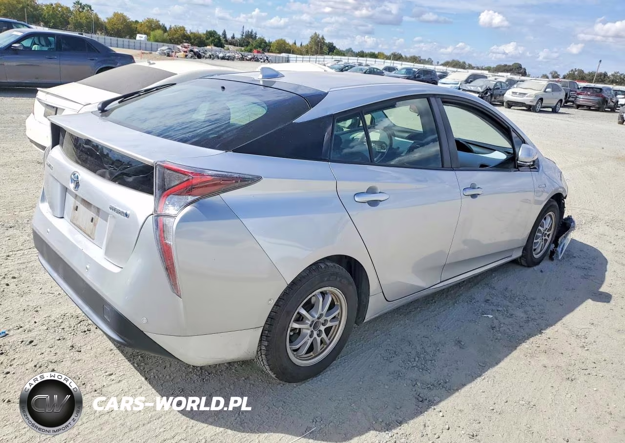 2017 Toyota Prius Three VIN:JTDKARFU5H3543715 - 3