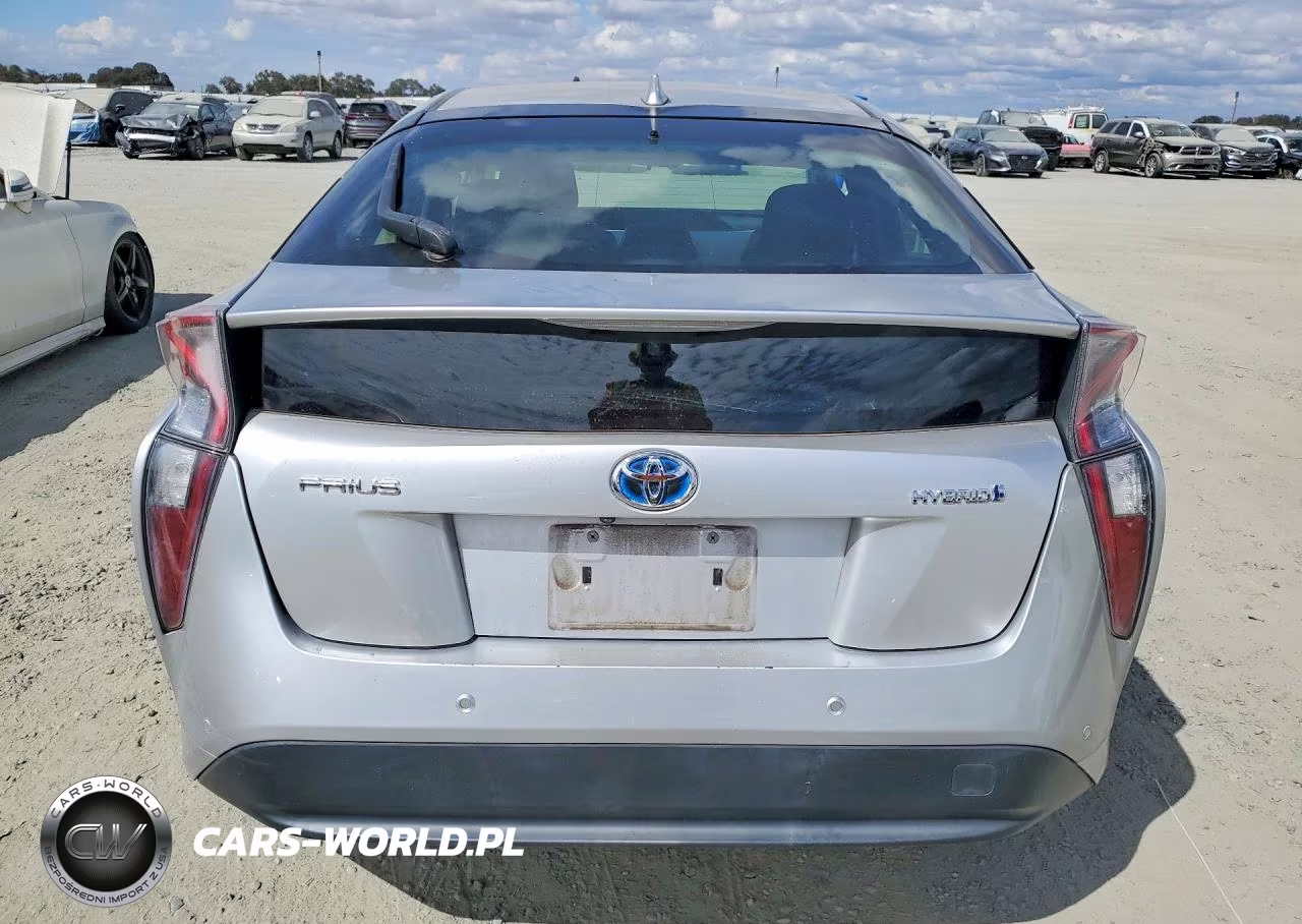2017 Toyota Prius Three VIN:JTDKARFU5H3543715 - 6