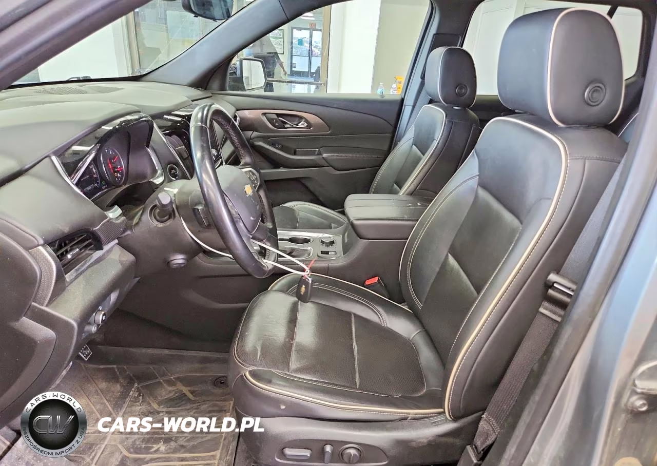 2023 Chevrolet Traverse Premier VIN:1GNEVKKW8PJ140314 - 7