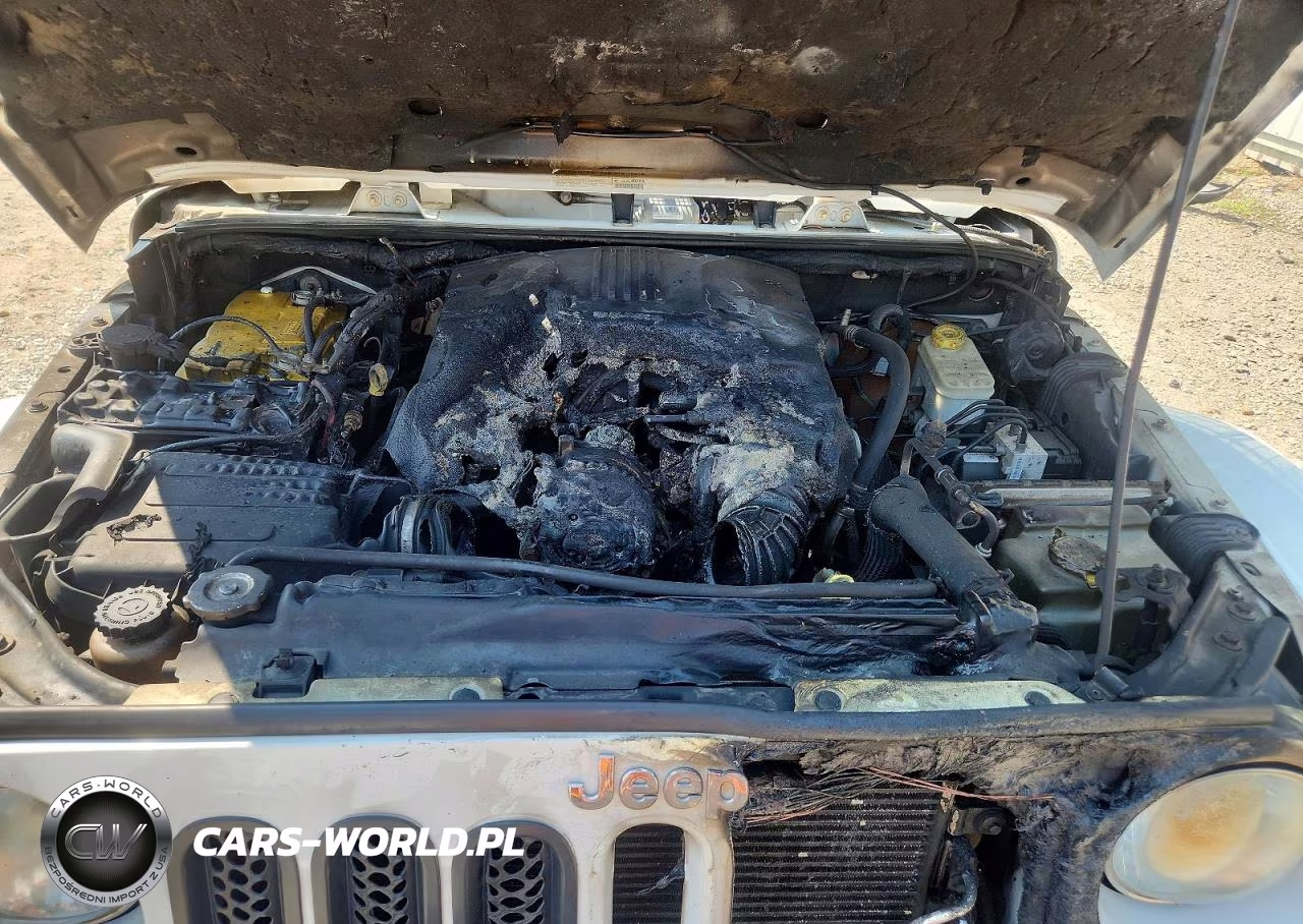 2013 Jeep Wrangler Unlimited Sahara VIN:1C4HJWEG9DL525121 - 12