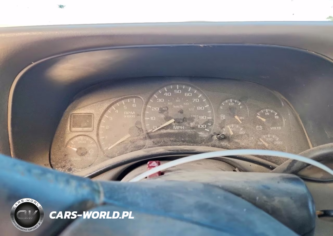 2002 Chevrolet Silverado K2500 Heavy Duty VIN:1GCHK29U02E152123 - 9