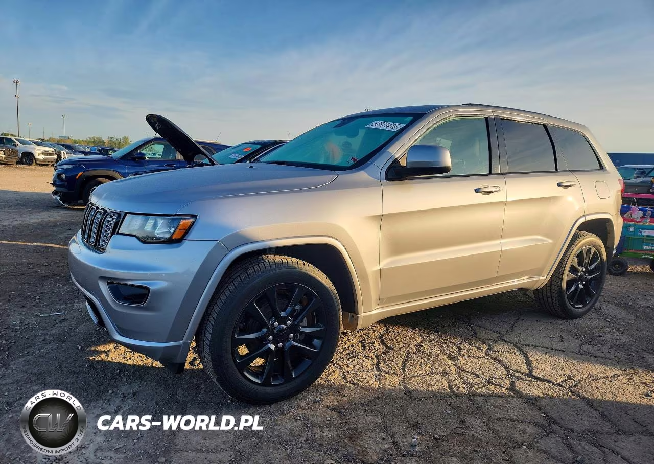 2017 Jeep Grand Cherokee Laredo – zdjęcie 1 z 13