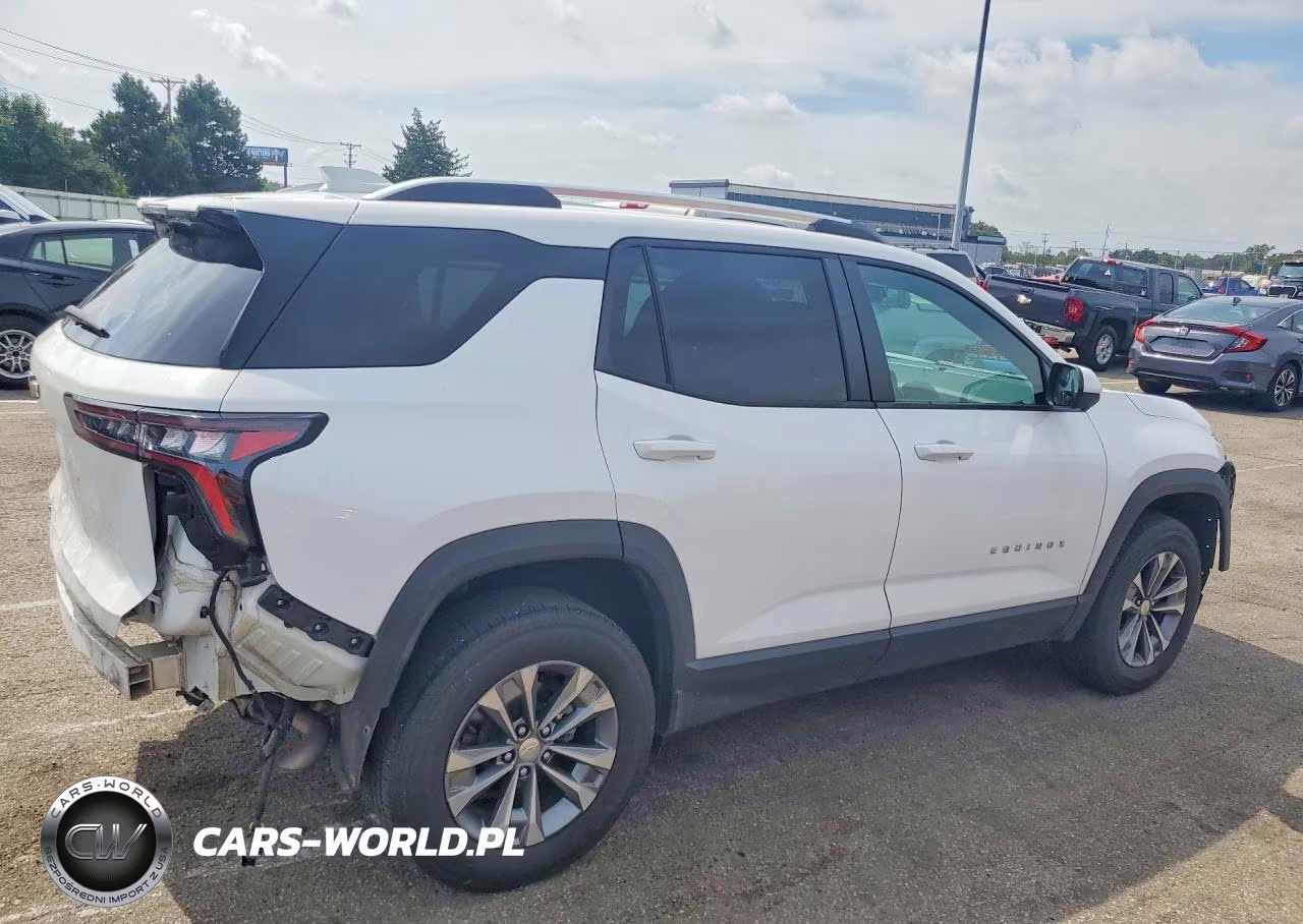 2025 Chevrolet Equinox Lt VIN:3GNAXHEG2SL215218 - 3
