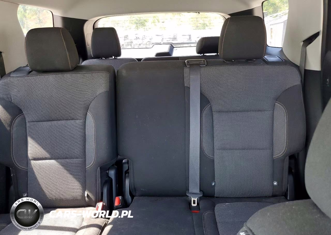 2019 Chevrolet Traverse Ls VIN:1GNEVFKW7KJ150476 - 10