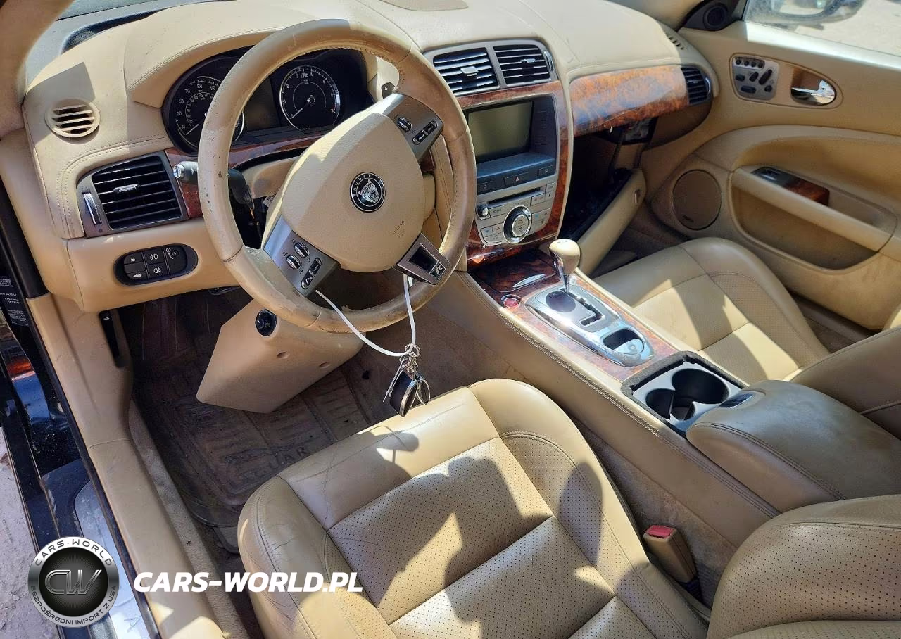 2009 Jaguar Xkr VIN:SAJWA44C199B28201 - 8