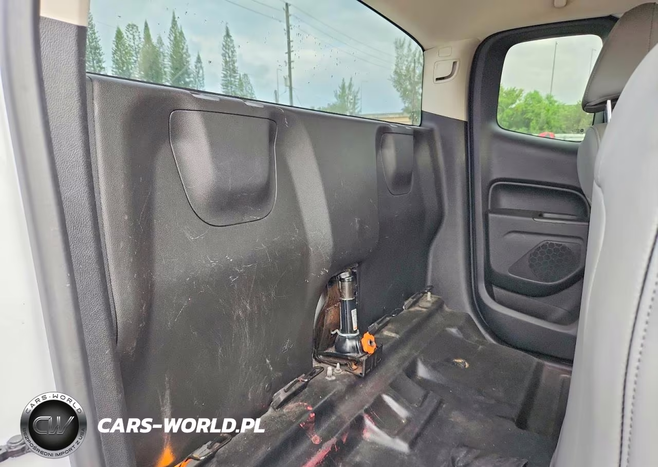 2019 Chevrolet Colorado VIN:1GCHSBEA6K1285004 - 10