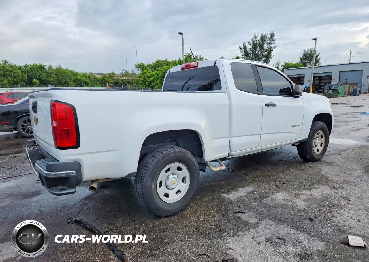 2019 Chevrolet Colorado VIN:1GCHSBEA6K1285004 - 3