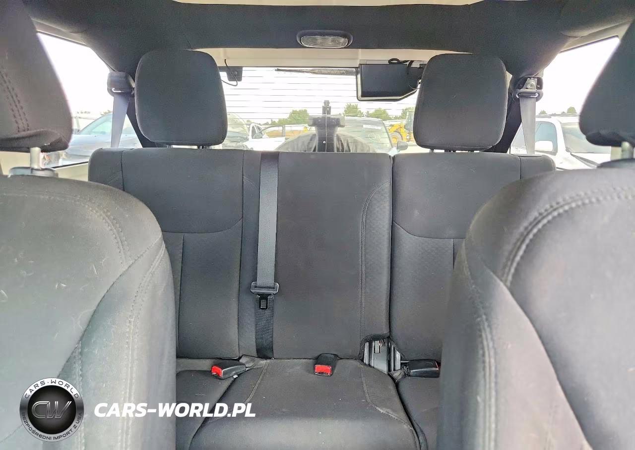 2017 Jeep Wrangler Unlimited Sport VIN:1C4HJWDG2HL674137 - 10