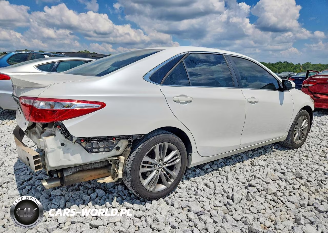 2016 Toyota Camry Se VIN:4T1BF1FK0GU561352 - 3