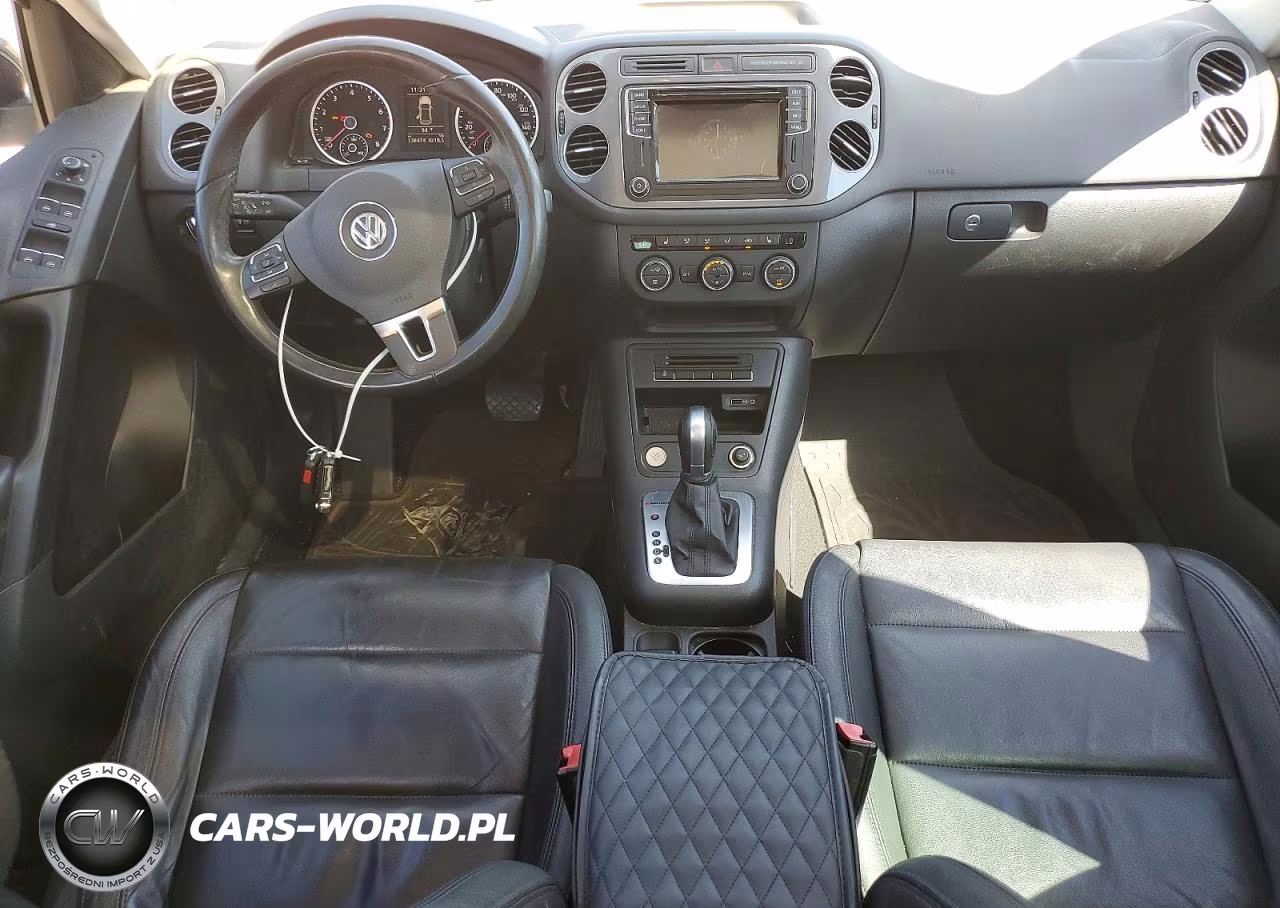 2017 Volkswagen Tiguan Sport VIN:WVGUV7AX4HK018357 - 8