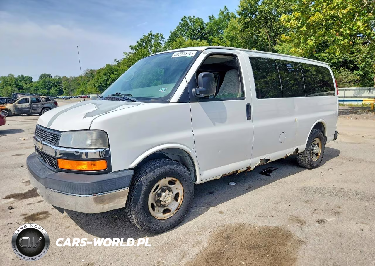 2008 Chevrolet Express G3500 VIN:1GAHG35K681104386 - 1