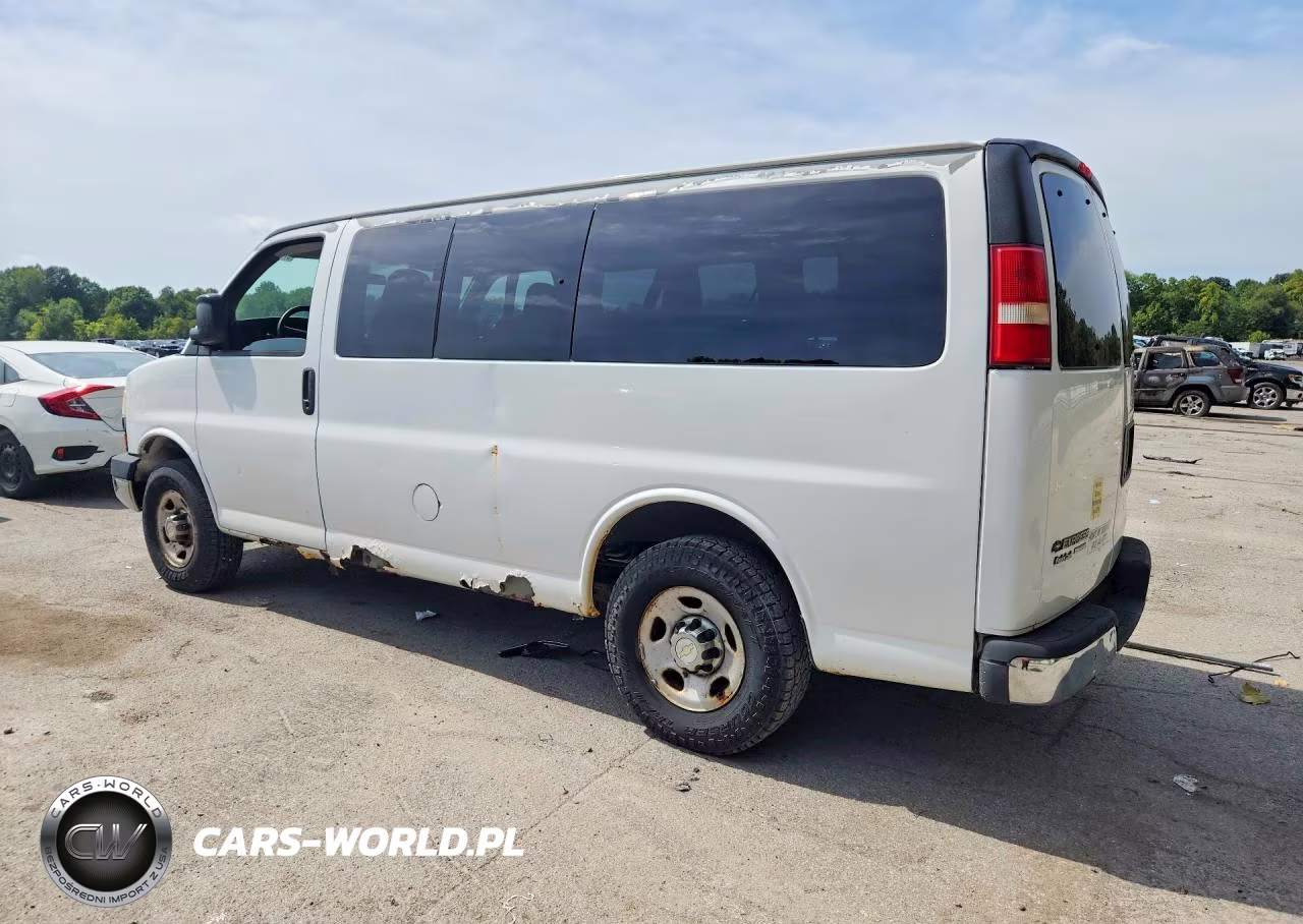 2008 Chevrolet Express G3500 VIN:1GAHG35K681104386 - 2
