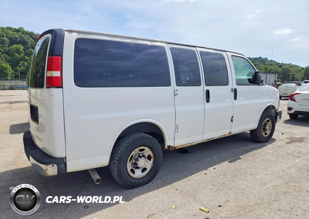 2008 Chevrolet Express G3500 VIN:1GAHG35K681104386 - 3