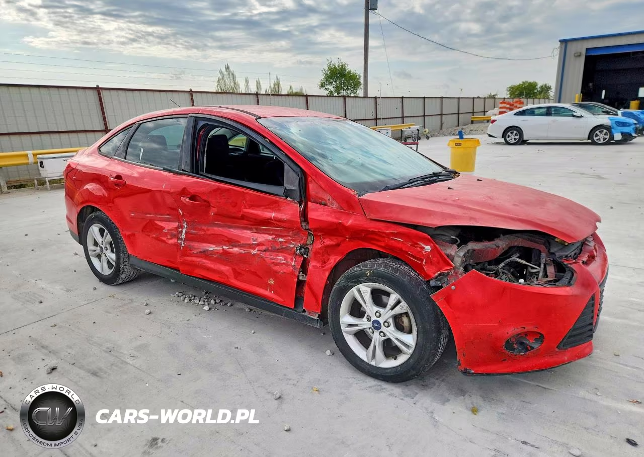 2014 Ford Focus Se VIN:1FADP3F24EL451905 - 4