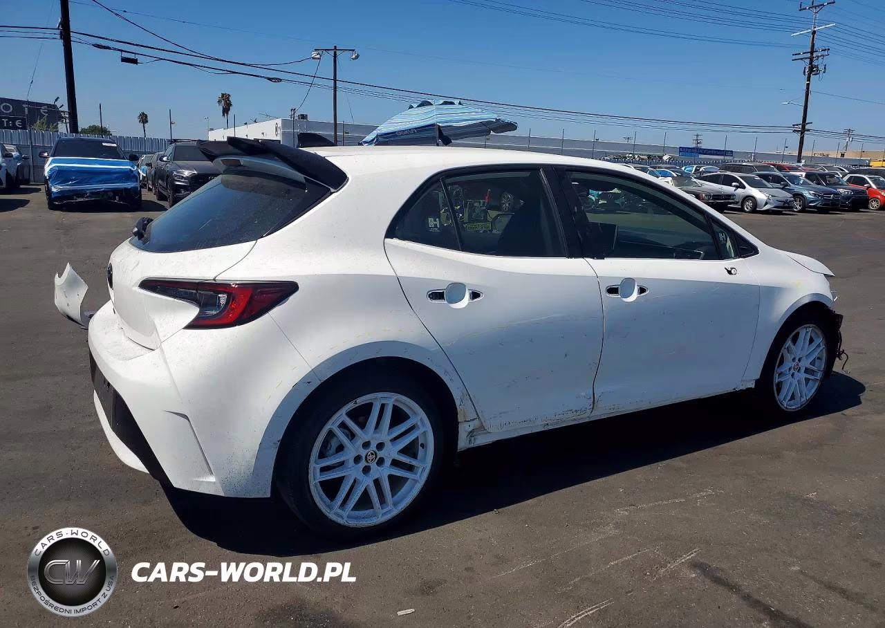 2026 Toyota Corolla Hatchback Fx VIN:JTND4MBE2T3267676 - 3