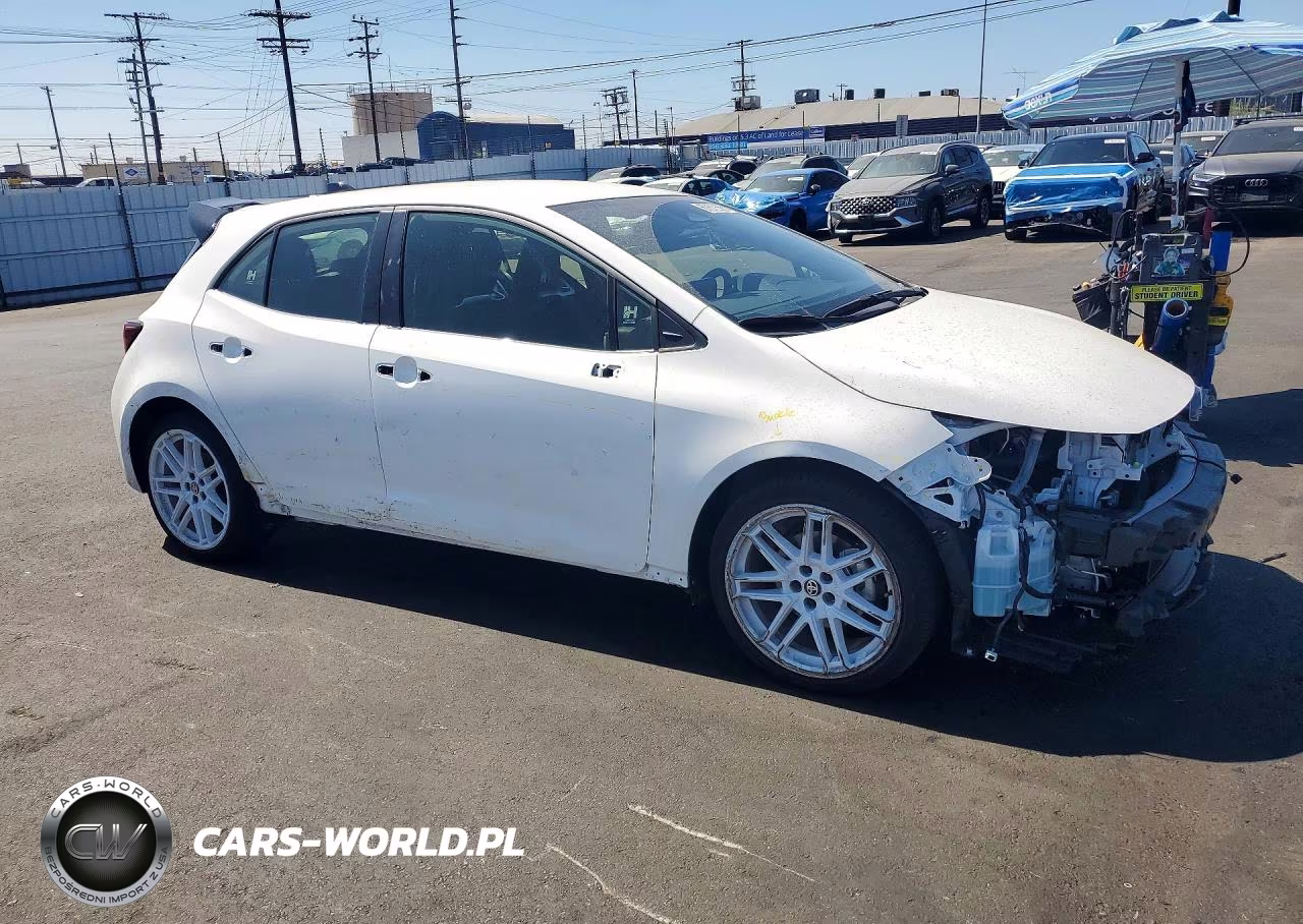 2026 Toyota Corolla Hatchback Fx VIN:JTND4MBE2T3267676 - 4