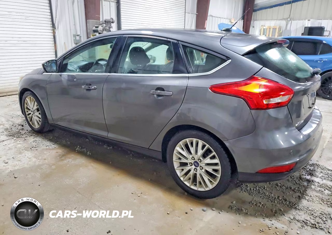 2015 Ford Focus Titanium VIN:1FADP3N2XFL238864 - 2