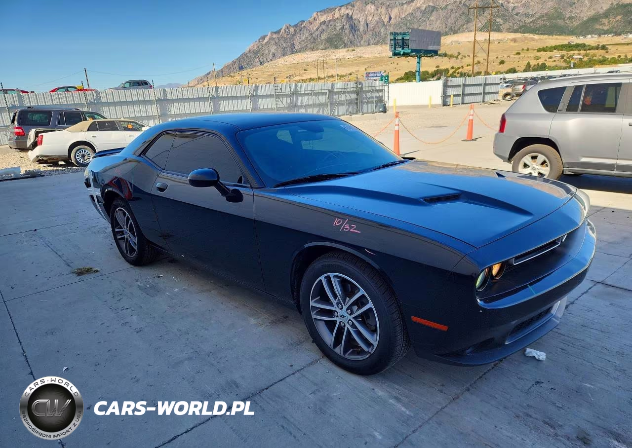 2019 Dodge Challenger Sxt VIN:2C3CDZGG8KH642915 - 4