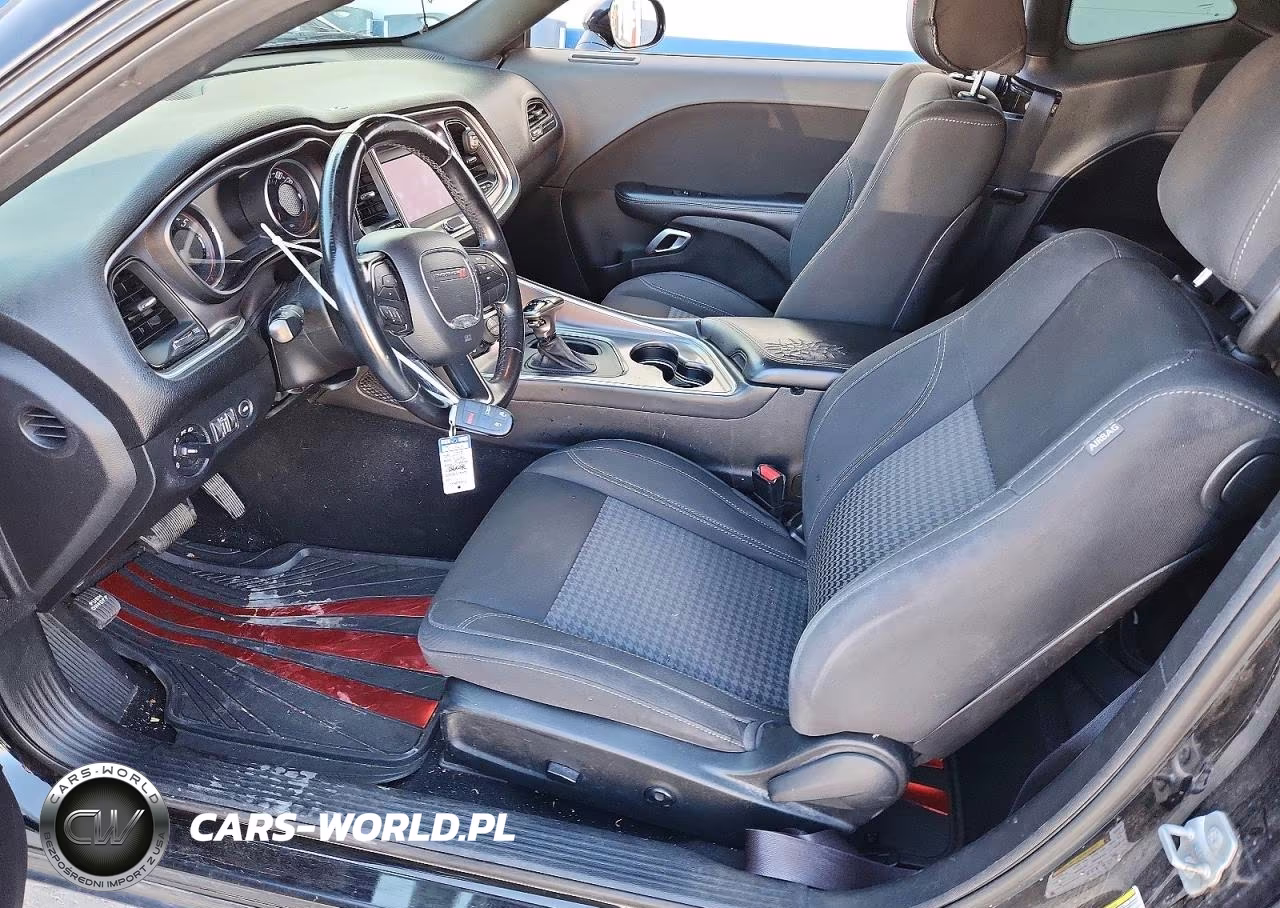 2019 Dodge Challenger Sxt VIN:2C3CDZGG8KH642915 - 7