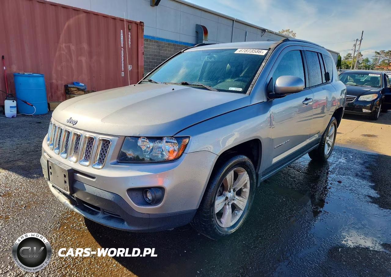 2016 Jeep Compass Latitude VIN:1C4NJDEBXGD759195 - 1
