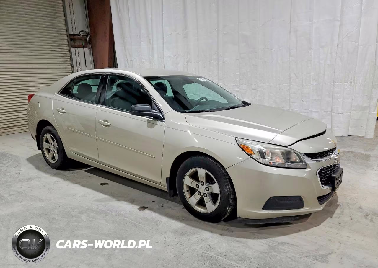 2015 Chevrolet Malibu Ls VIN:1G11B5SL9FF103886 - 4