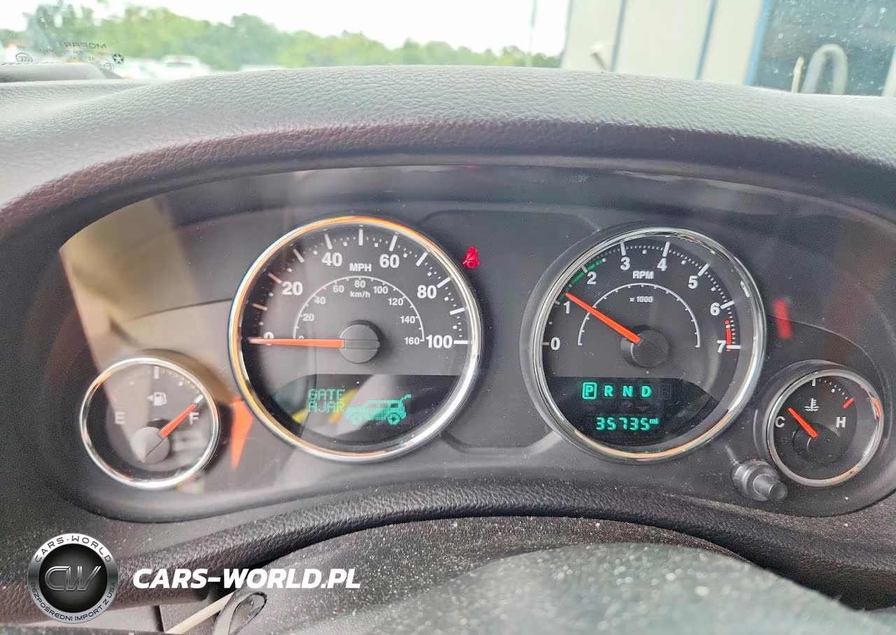 2017 Jeep Wrangler Unlimited Sport VIN:1C4BJWDG3HL616978 - 9