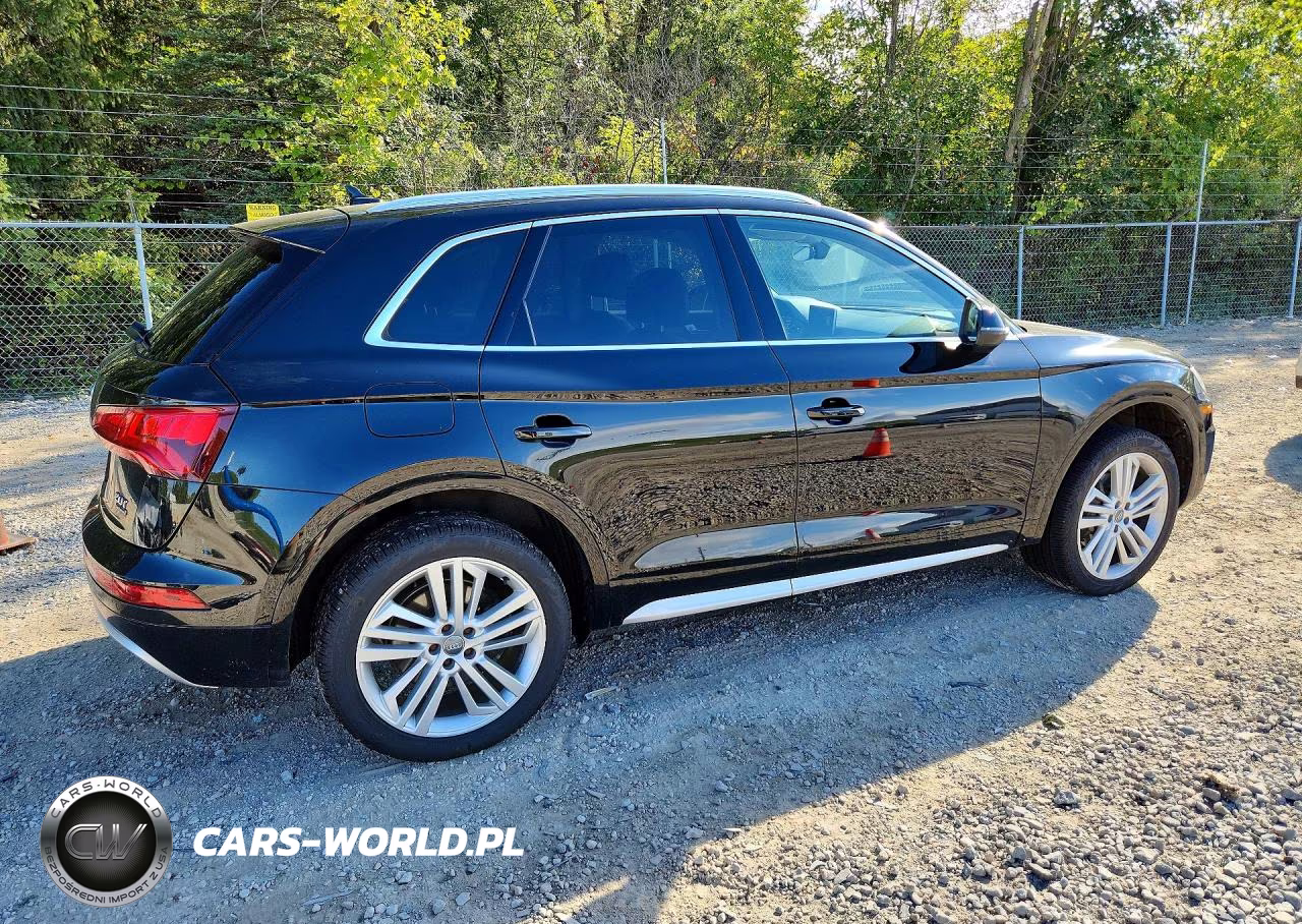 2018 Audi Q5 Premium Plus VIN:WA1BNAFY4J2080254 - 3