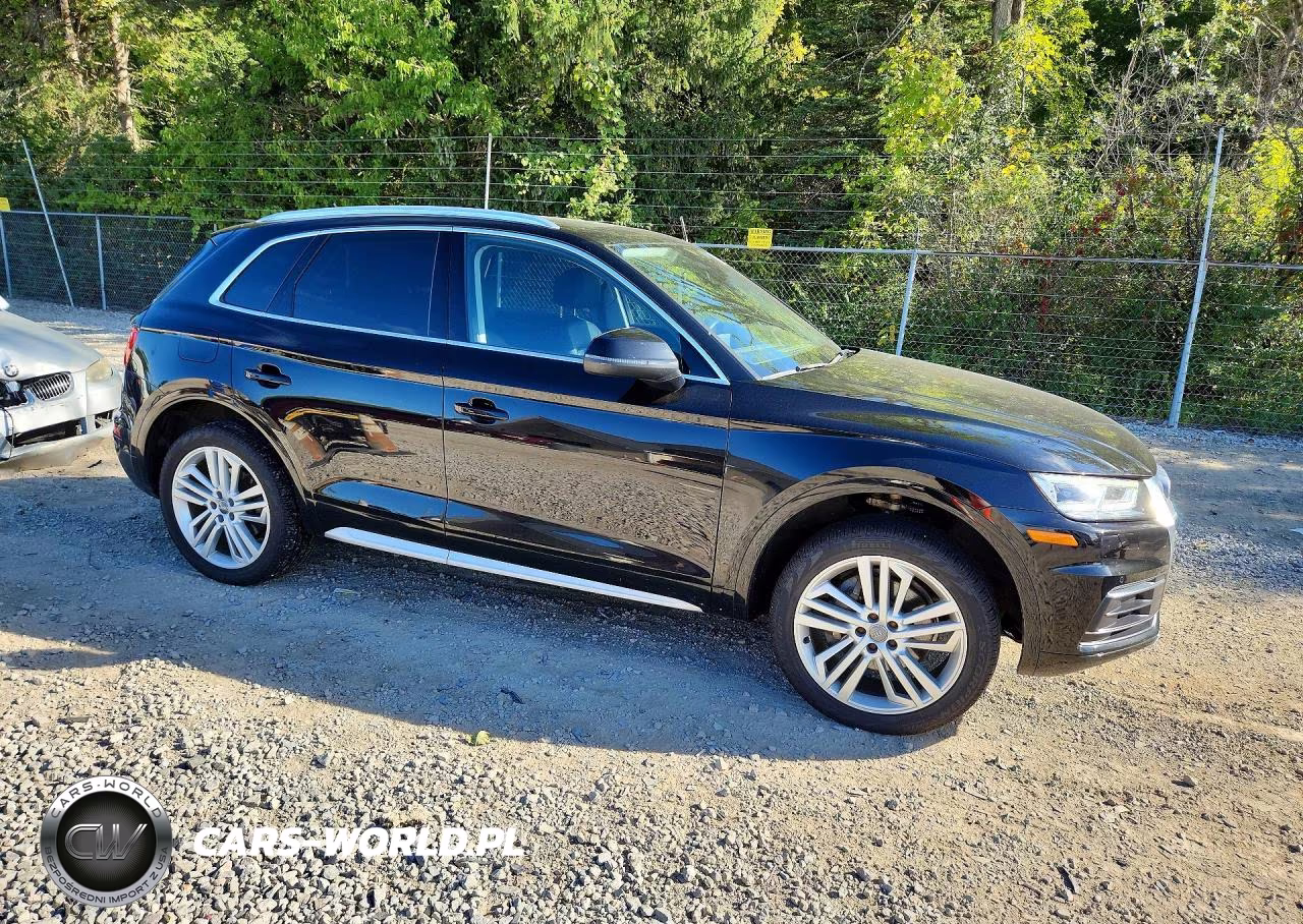 2018 Audi Q5 Premium Plus VIN:WA1BNAFY4J2080254 - 4