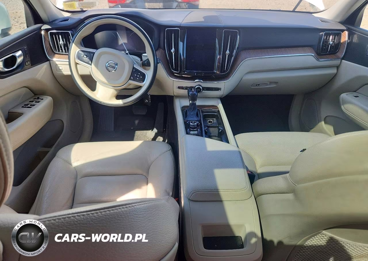 2021 Volvo Xc60 T5 Momentum VIN:YV4102RK7M1685275 - 8