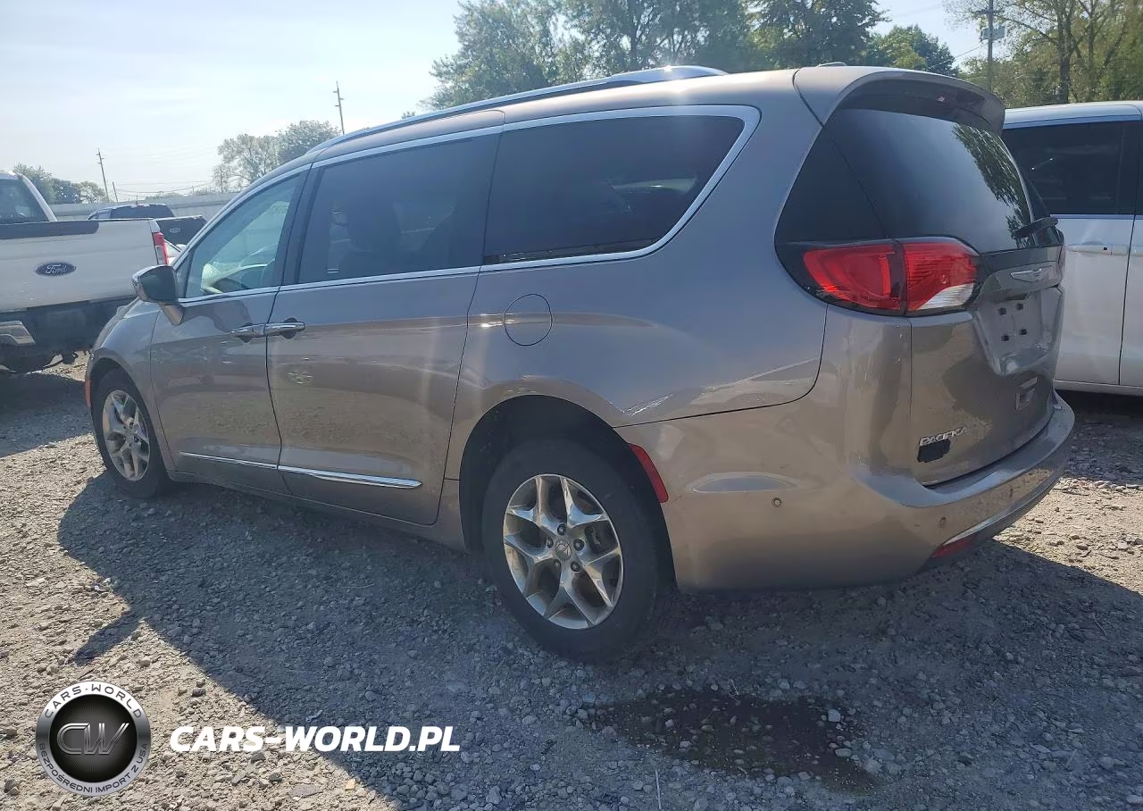 2017 Chrysler Pacifica Limited VIN:2C4RC1GG2HR579873 - 2