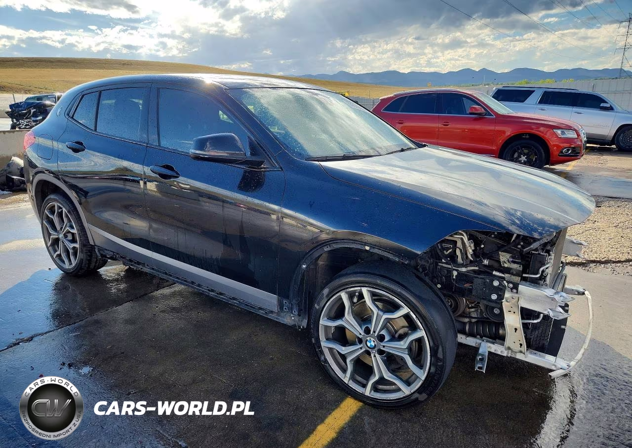 2018 BMW X2 xDrive28I VIN:WBXYJ5C38JEF76660 - 4