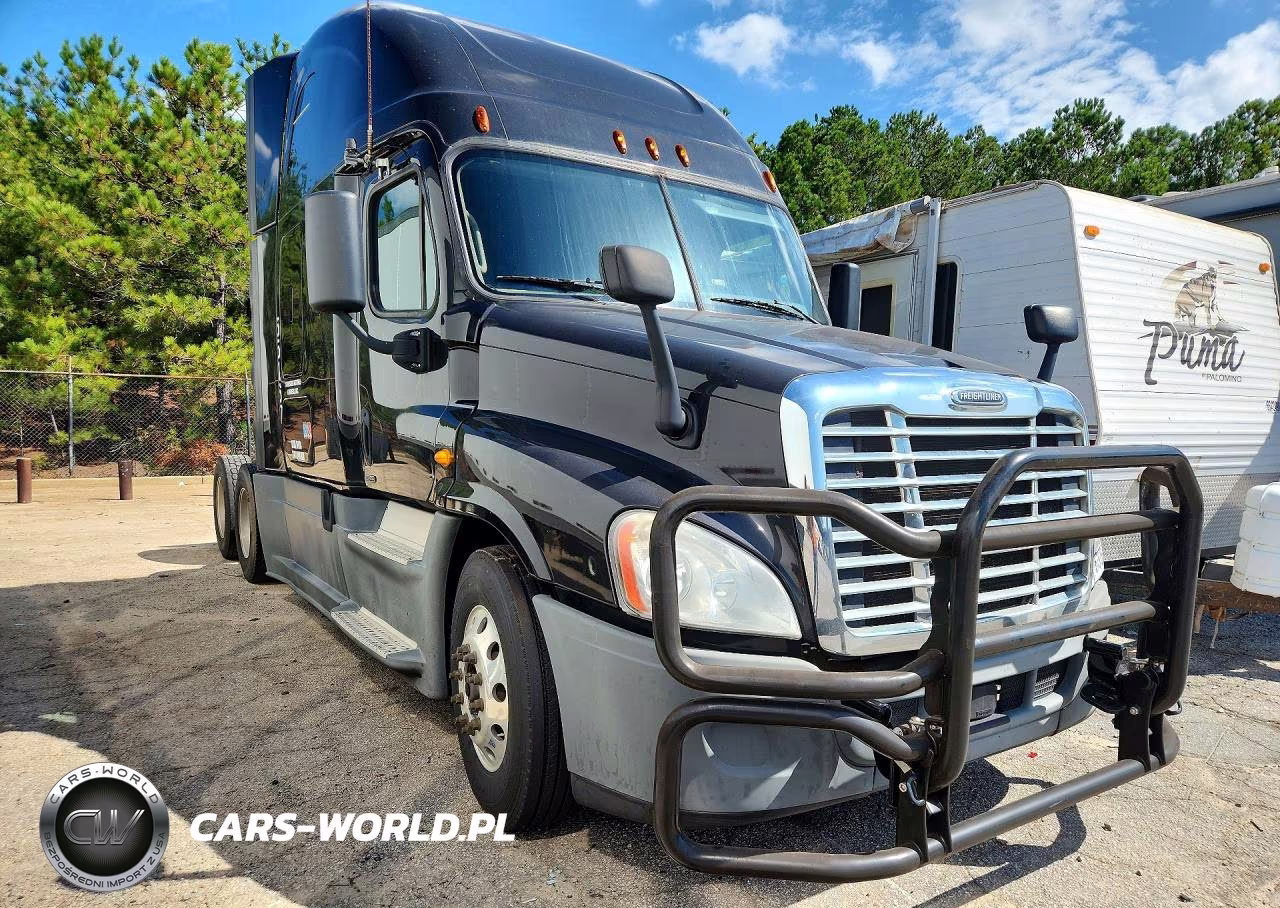2014 Freightliner Cascadia 125 VIN:1FUJGLD53ELFK3649 - 4