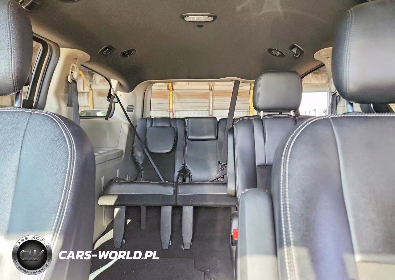 2019 Dodge Grand Caravan Sxt VIN:2C4RDGCG4KR619769 - 10