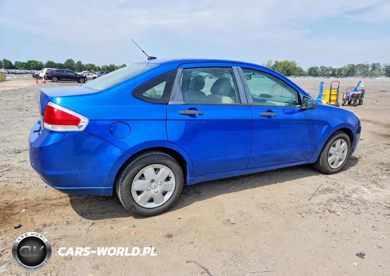 2010 Ford Focus S VIN:1FAHP3EN7AW164144 - 3