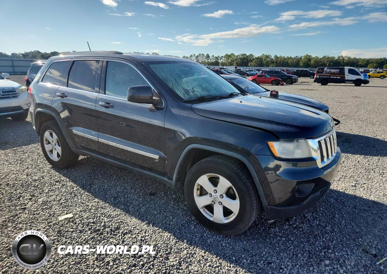2012 Jeep Grand Cherokee Laredo VIN:1C4RJEAG3CC206347 - 4