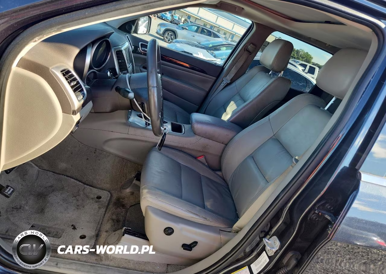 2012 Jeep Grand Cherokee Laredo VIN:1C4RJEAG3CC206347 - 7