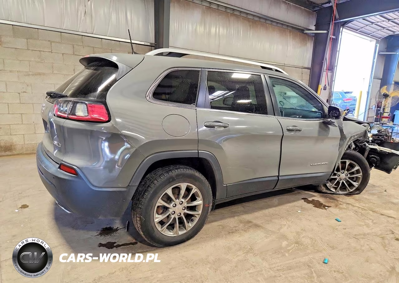 2019 Jeep Cherokee Latitude Plus VIN:1C4PJMLX1KD421989 - 3