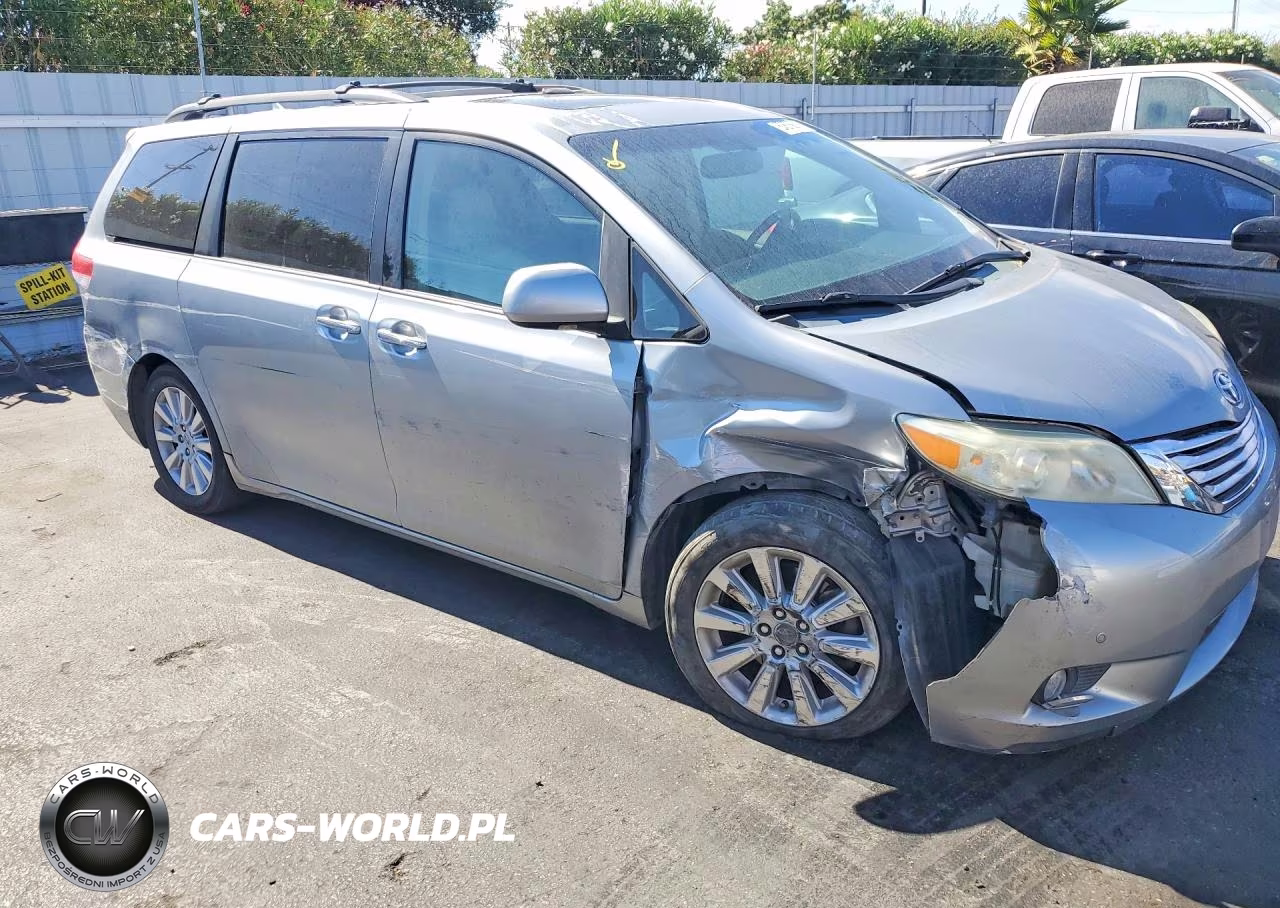 2011 Toyota Sienna Limited 7-Passenger VIN:5TDYK3DC7BS131090 - 4