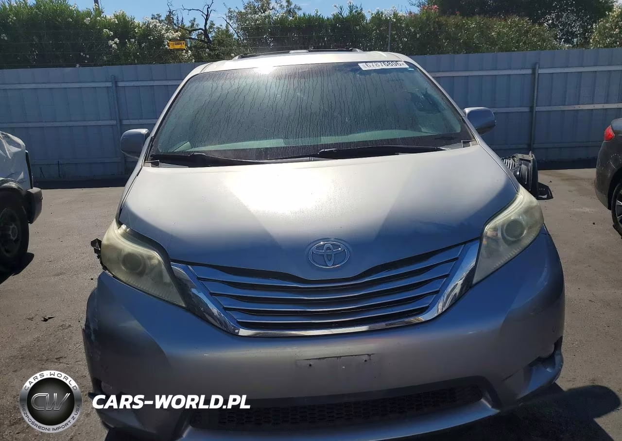 2011 Toyota Sienna Limited 7-Passenger VIN:5TDYK3DC7BS131090 - 5