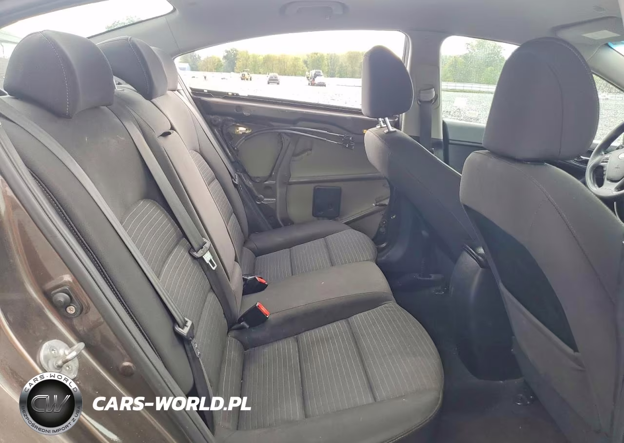 2015 Kia Forte Lx VIN:KNAFX4A65F5279812 - 10