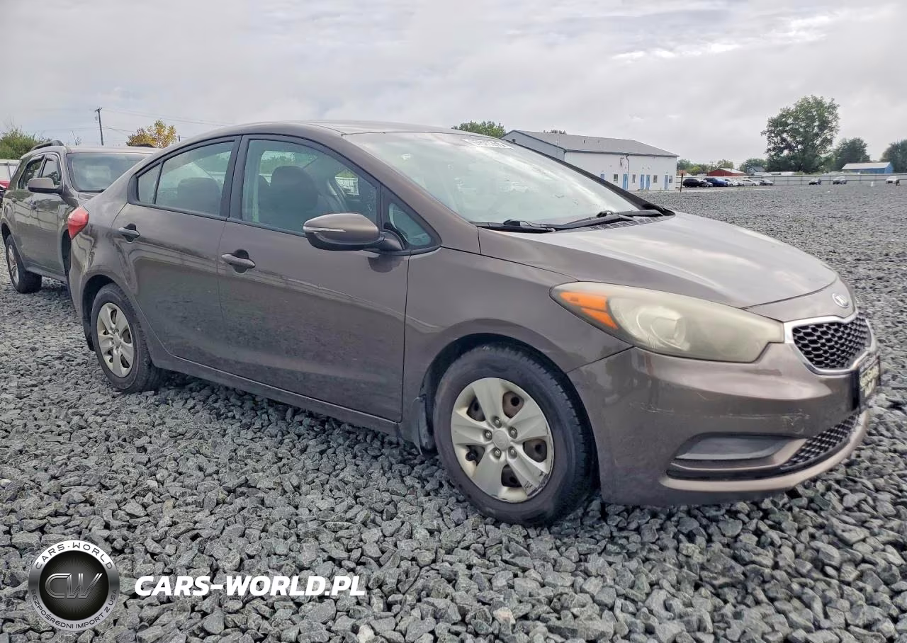 2015 Kia Forte Lx VIN:KNAFX4A65F5279812 - 4