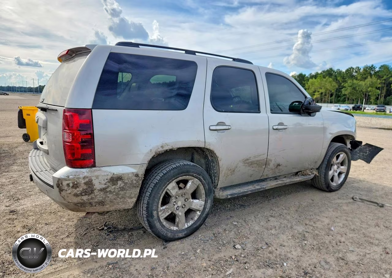 2008 Chevrolet Tahoe C1500 VIN:1GNFC13J48R163468 - 3