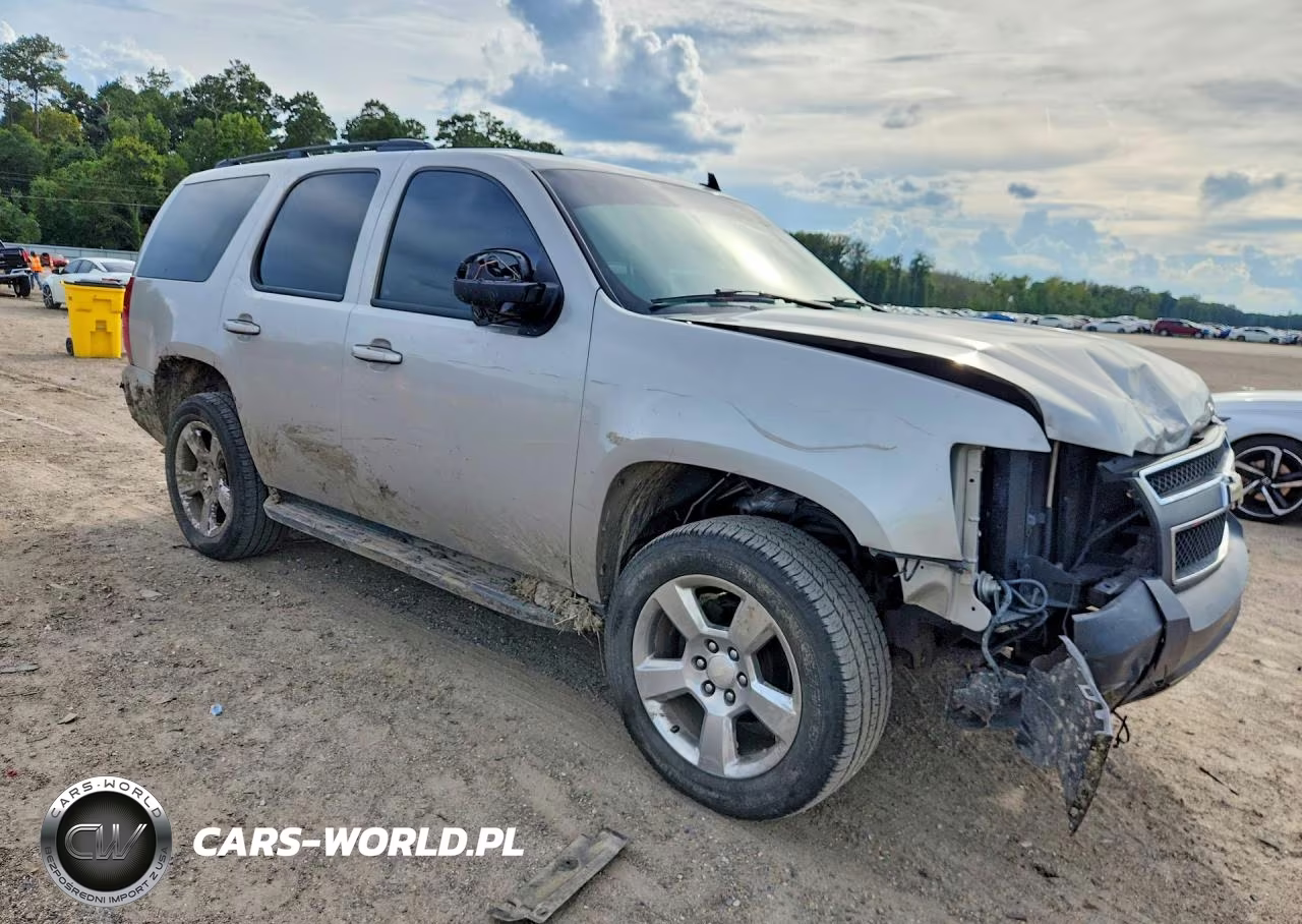 2008 Chevrolet Tahoe C1500 VIN:1GNFC13J48R163468 - 4